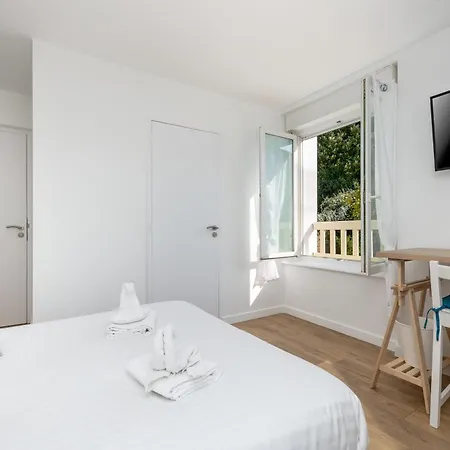 Independante Etoile Διαμέρισμα Μπρεστ